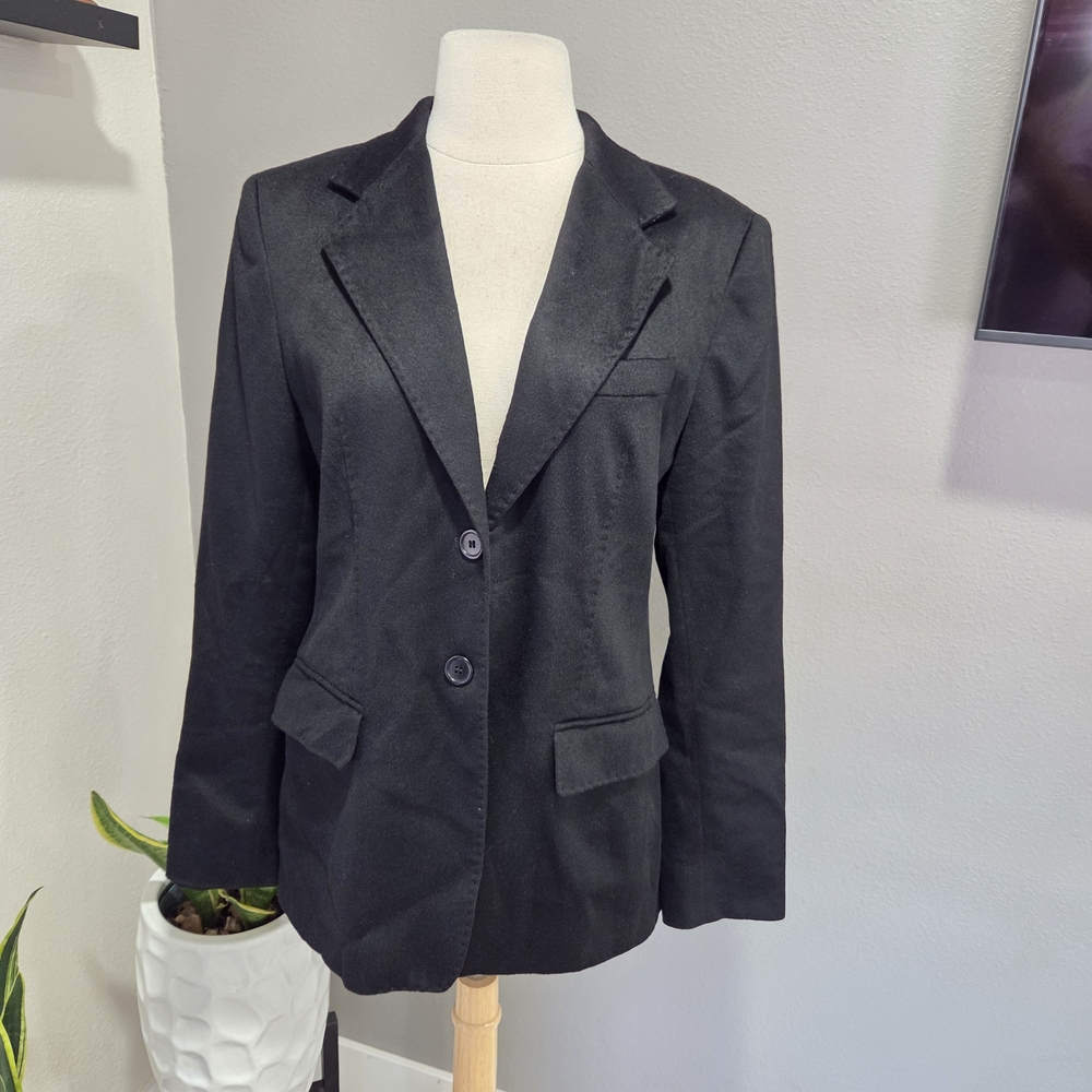 MaxMara Elegant Black Blazer 100% Camel Hair